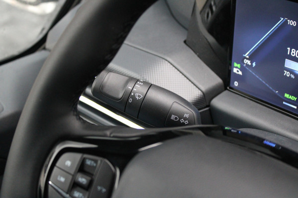 Ford E-Transit Cust. 320 L1H1 Limited 65 kWh 218pk - Trekhaak - Pro Power - Stoelverwarming - Carplay/Android - Camera - Rijklaar