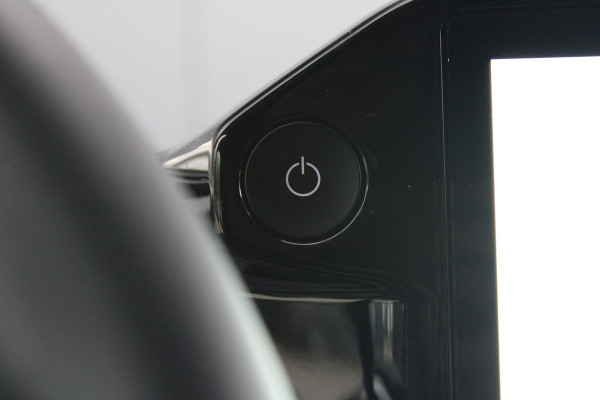 Ford E-Transit Cust. 320 L1H1 Limited 65 kWh 218pk - Trekhaak - Pro Power - Stoelverwarming - Carplay/Android - Camera - Rijklaar