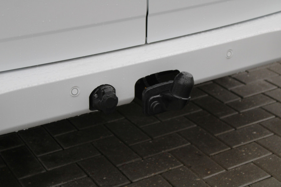 Ford E-Transit Cust. 320 L1H1 Limited 65 kWh 218pk - Trekhaak - Pro Power - Stoelverwarming - Carplay/Android - Camera - Rijklaar