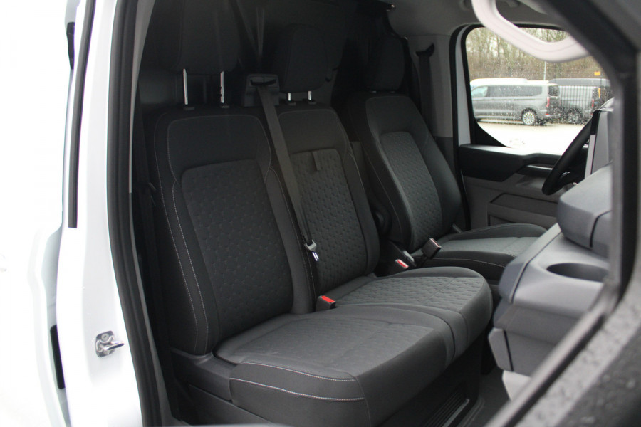 Ford E-Transit Cust. 320 L1H1 Limited 65 kWh 218pk - Trekhaak - Pro Power - Stoelverwarming - Carplay/Android - Camera - Rijklaar