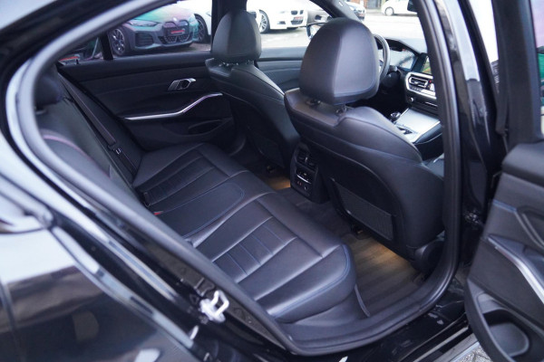 BMW 3-serie M340i xDrive High Executive | Schuifdak | Laser LED | Luxe Leder | 360 camera | Head Up display | Adaptieve Cruise |
