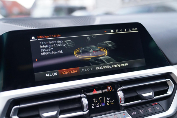 BMW 3-serie M340i xDrive High Executive | Schuifdak | Laser LED | Luxe Leder | 360 camera | Head Up display | Adaptieve Cruise |