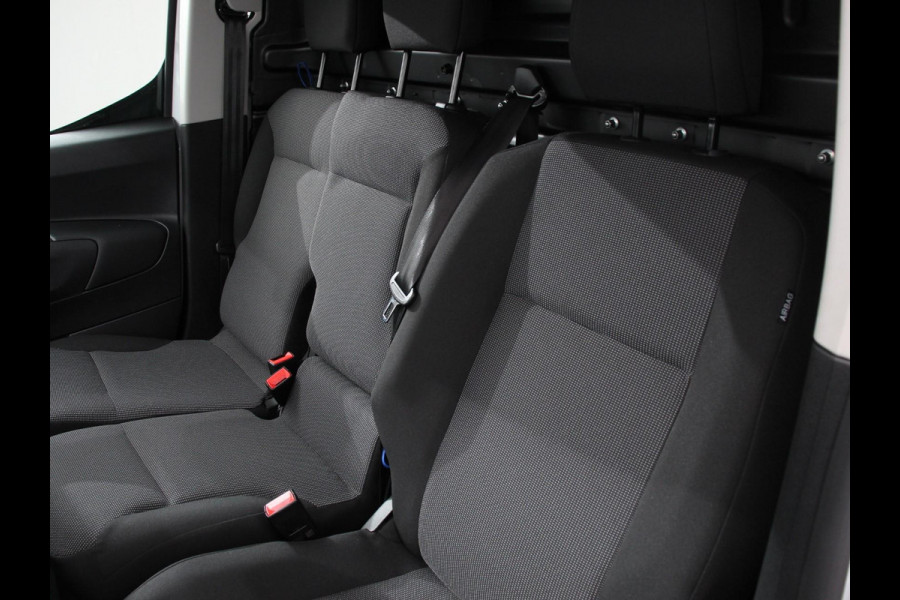 Opel Combo 1.5 BlueHDi 130 S&S L2 | Apple Carplay / Android Auto | Navigatie | Trekhaak | Airco | Camera | Cruise Control | Parkeersensoren V+A | DAB