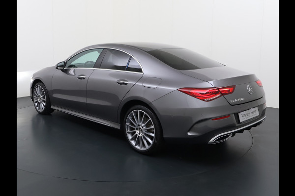 Mercedes-Benz CLA-Klasse 250e AMG // Keyless Entry // Sfeerverlichting // Camera // 19" AMG Velgen // Apple Carplay // Android Auto // Privacy Glas