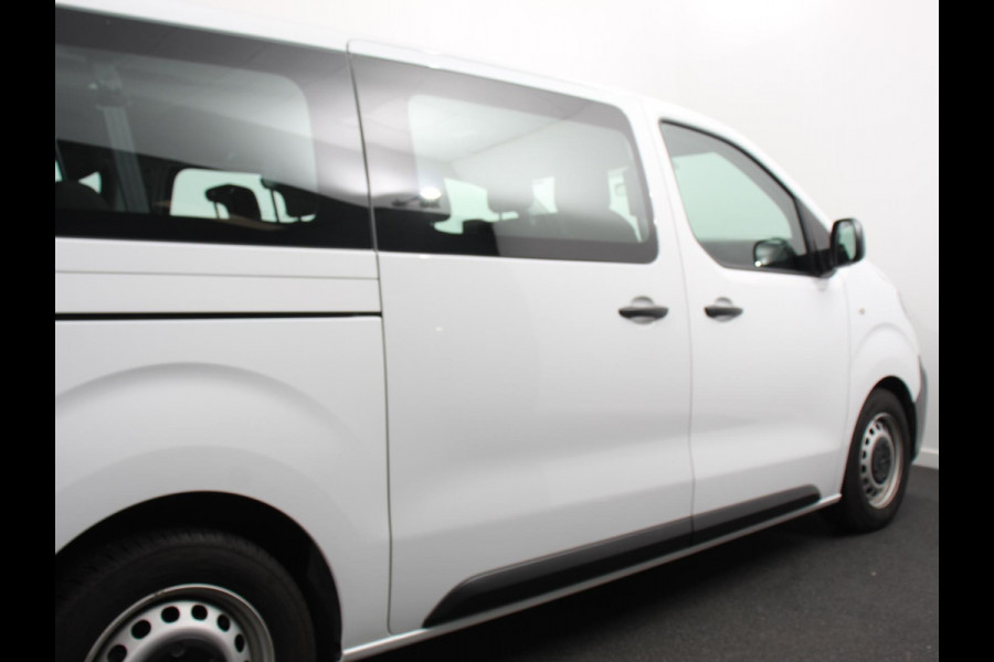 Opel Vivaro Combi 1.5 CDTI L3H1 9-Persoons | Climate control | Cruise control | Radio | Apple Carplay/ Android Auto