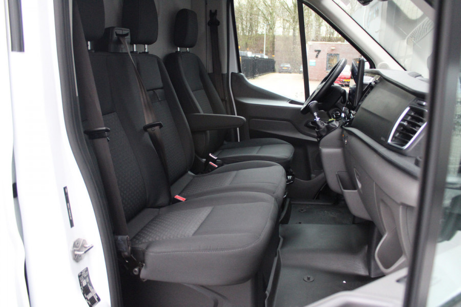Ford Transit 350 2.0 TDCI L4H3 Trend RWD 130pk - Spiegel Camera - Cruise - Carplay - Airco - PDC - Rijklaar
