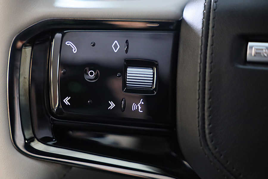 Land Rover Range Rover Velar 2.0 P400e AWD Dynamic SE PHEV / New Model / Acc / Lane Assist / Dode Hoek / Leder / Open Panoramadak