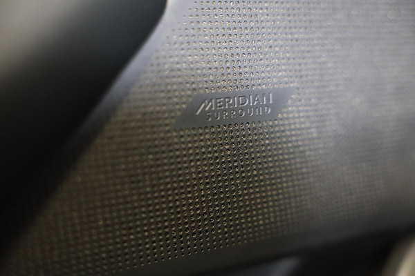 Land Rover Range Rover Velar 2.0 P400e AWD Dynamic SE PHEV / New Model / Acc / Lane Assist / Dode Hoek / Leder / Open Panoramadak