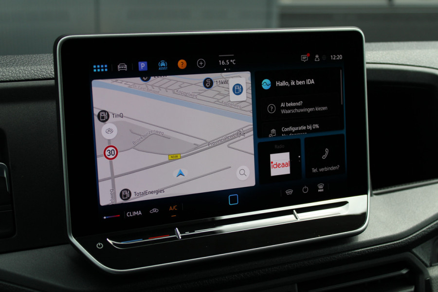 Volkswagen Crafter 30 2.0 TDI L3H3 140pk - Navigatie - DAB - Geveerde Stoel - Camera - Carplay - Rijklaar