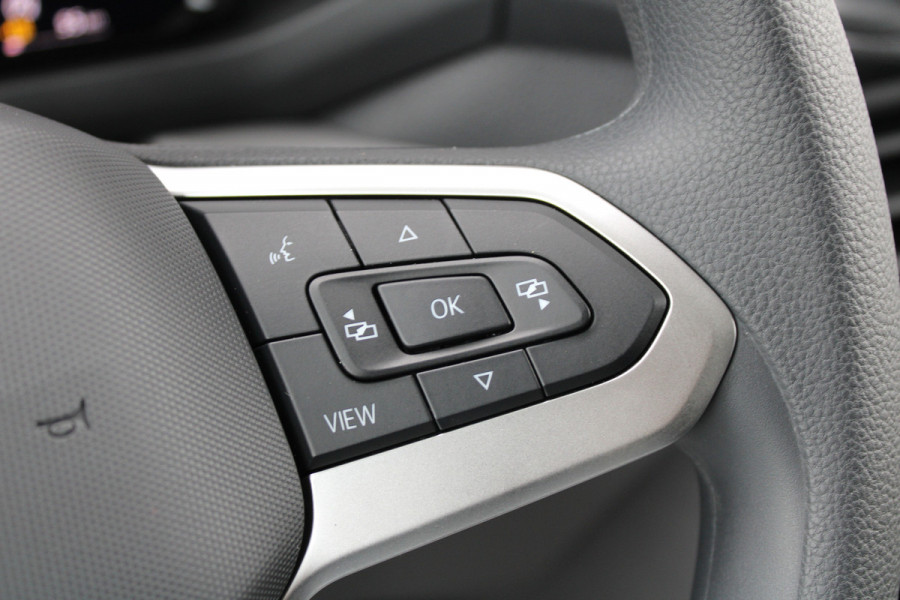 Volkswagen Crafter 30 2.0 TDI L3H3 140pk - Navigatie - DAB - Geveerde Stoel - Camera - Carplay - Rijklaar