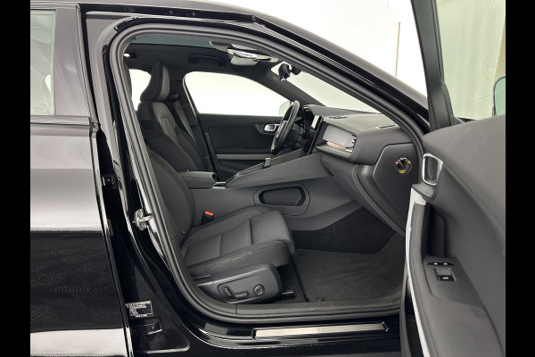 Polestar 2 Long Range Dual Motor Launch Edition 78kWh [ 3-Fase ] (INCL.BTW) *PANO | NAVI-FULLMAP | FULL-LED | ADAPTIVE-CRUISE | BLIND-SPOT | TOP-VIEW | KEYLESS | LANE-ASSIST | DIGI-COCKPIT | CARPLAY | DAB+ | HEATED-COMFORTSEATS | ECC | MEMORY-PACK | PDC |