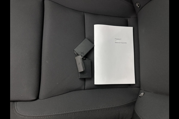Polestar 2 Long Range Dual Motor Launch Edition 78kWh [ 3-Fase ] (INCL.BTW) *PANO | NAVI-FULLMAP | FULL-LED | ADAPTIVE-CRUISE | BLIND-SPOT | TOP-VIEW | KEYLESS | LANE-ASSIST | DIGI-COCKPIT | CARPLAY | DAB+ | HEATED-COMFORTSEATS | ECC | MEMORY-PACK | PDC |