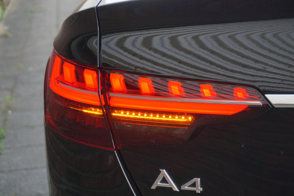 Audi A4 Limousine 35 TFSI 150PK Virtual Cockpit/Sportstoelen/ Origineel Nederlands/1e Eigenaar.