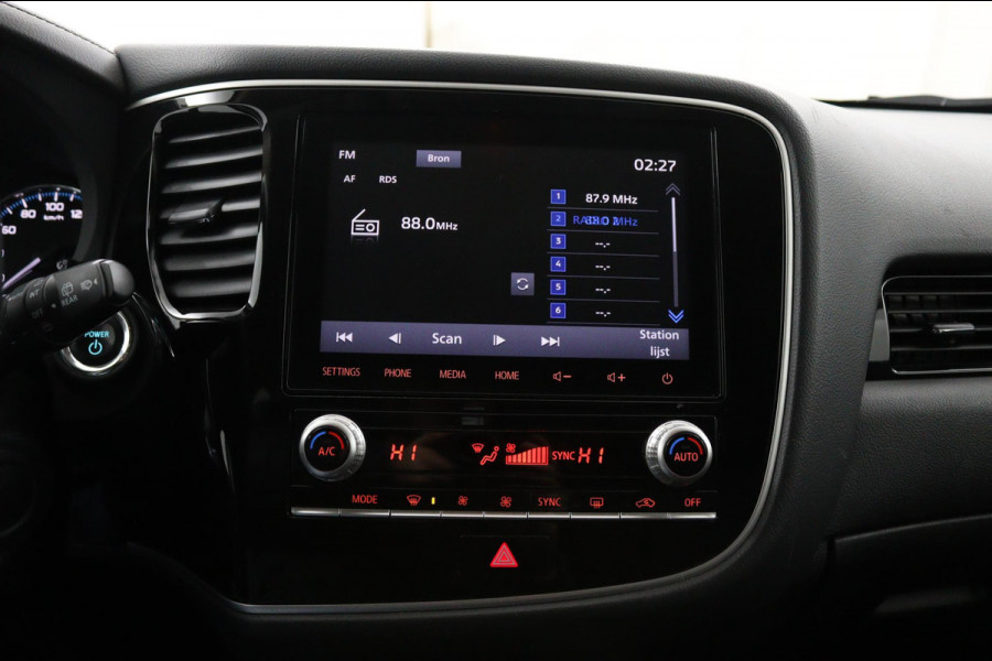 Mitsubishi Outlander 2.4 PHEV Pure*AUTOM.*ECC*CRUISE*NAVI*CAM*TEL*