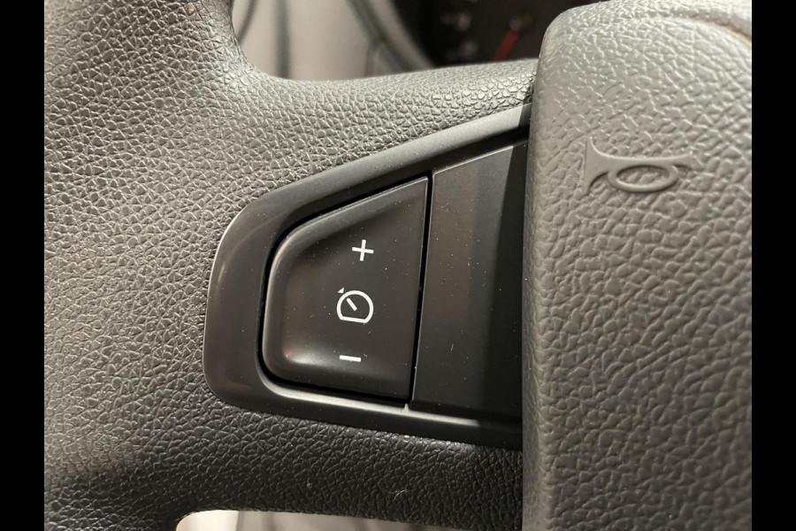 Renault Master T35 2.3 dCi L2H2 130PK Airco Cruise Control Navi PDA achter 2-zits