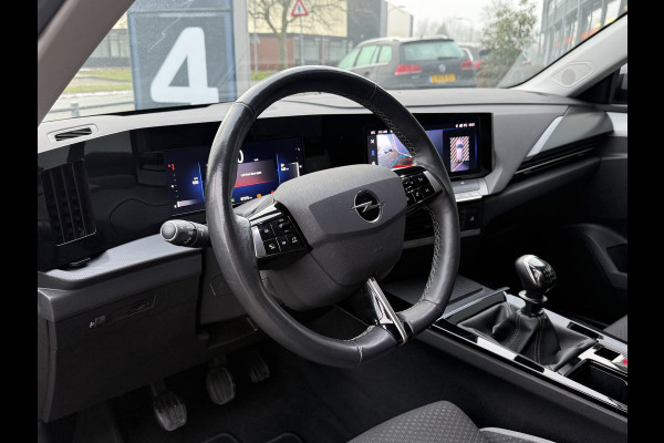 Opel Astra BWJ 2022 | 1.2 131PK Business Edition | CLIMA | NAVI | STOELVERW | PRIVACY GLASS | CAMERA A |