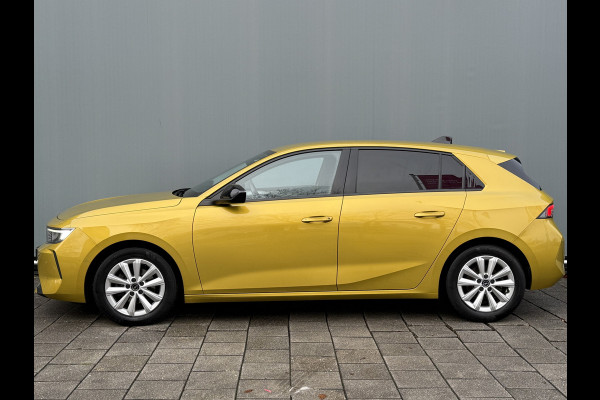 Opel Astra BWJ 2022 | 1.2 131PK Business Edition | CLIMA | NAVI | STOELVERW | PRIVACY GLASS | CAMERA A |