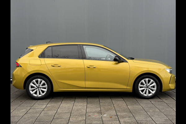 Opel Astra BWJ 2022 | 1.2 131PK Business Edition | CLIMA | NAVI | STOELVERW | PRIVACY GLASS | CAMERA A |
