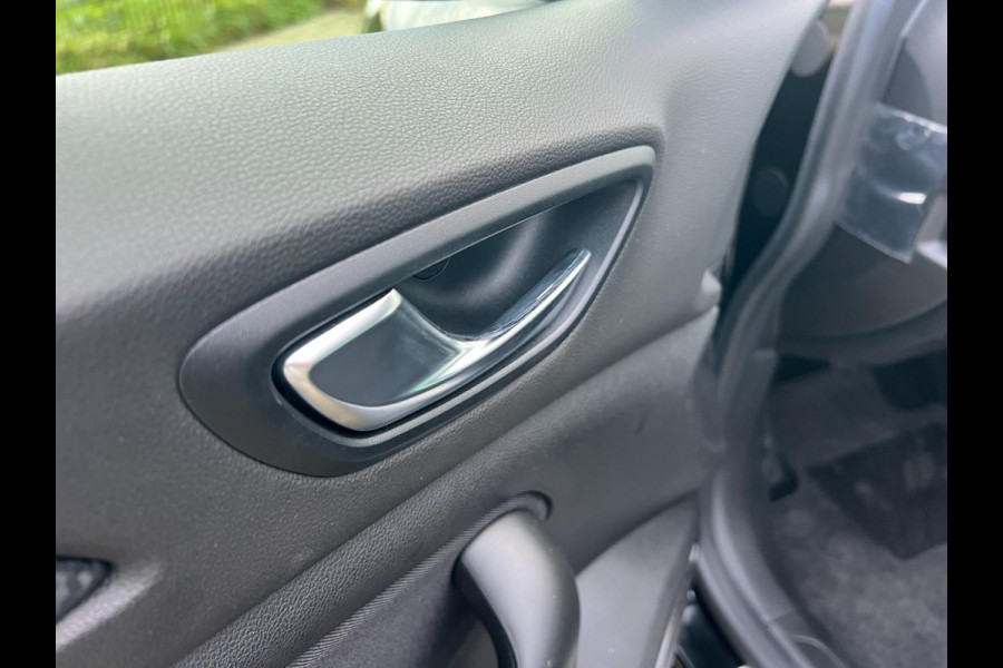 Renault Mégane Estate 1.3 TCe Limited | NAV | LMV | PDC | Keyless