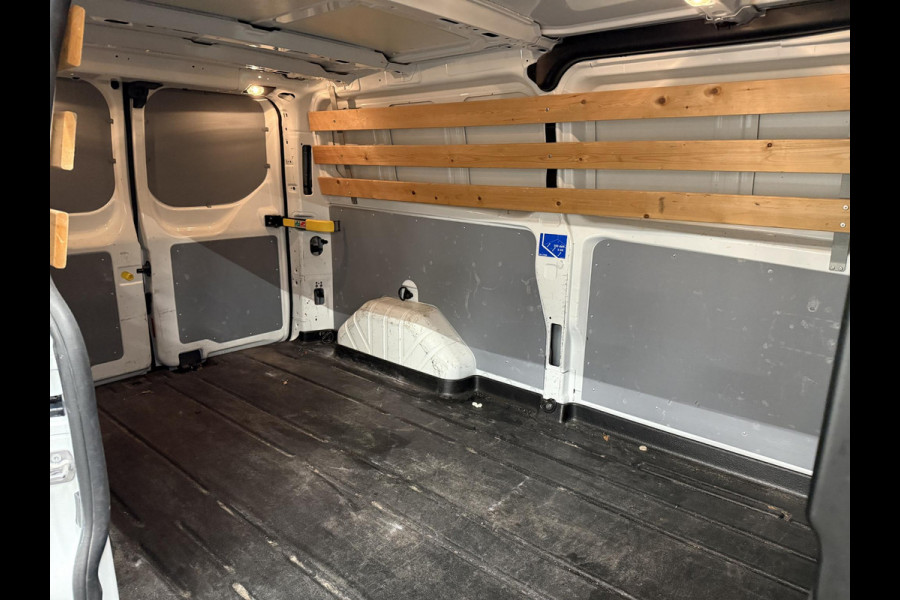 Ford Transit Custom L2H1 Trend 130PK Automaat Navigatie DAB Parkeersensoren Airco Camera Carplay