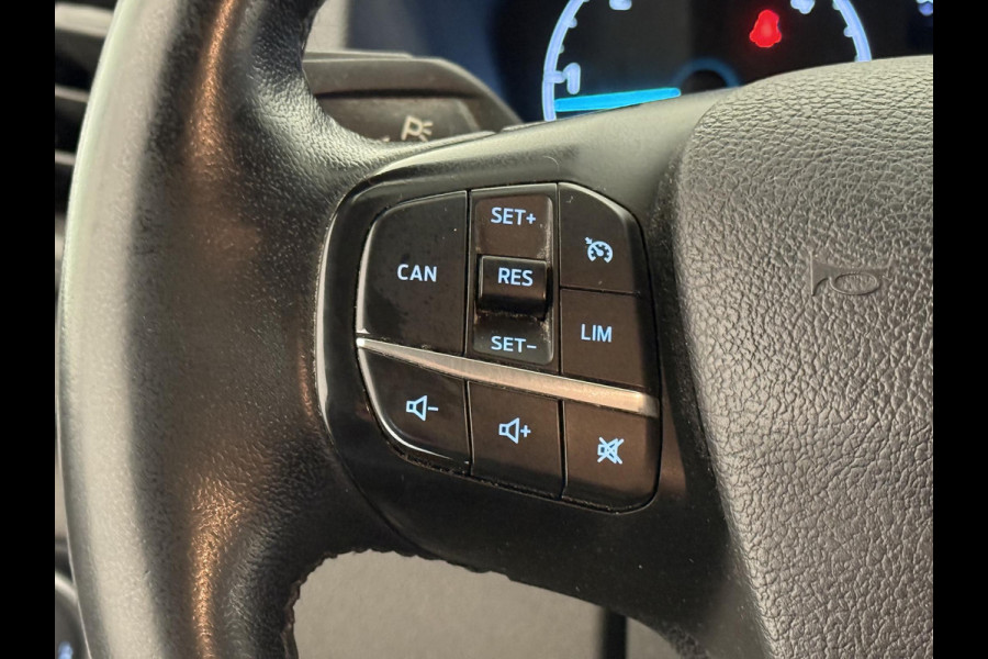 Ford Transit Custom L2H1 Trend 130PK Automaat Navigatie DAB Parkeersensoren Airco Camera Carplay