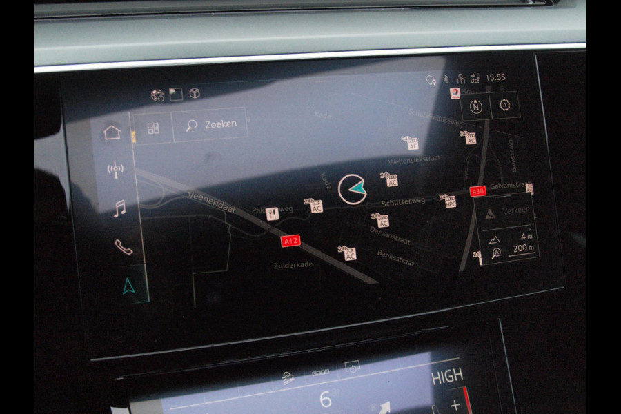 Audi e-tron 55 quattro Business edition Plus 95 kWh | 91% | Panoramadak | Apple Carplay | Trekhaak | Parkeersensoren | Adaptieve Cruise Control |