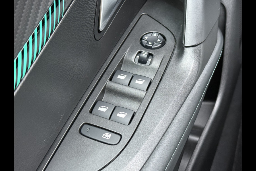 Peugeot 2008 BWJ 2021 | 1.2PT 101PK Allure | TREKHAAK | CAMERA A | CLIMA | NAVI | CRUISE | PRIVACY GLASS | CARPLAY |