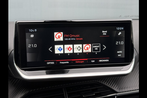 Peugeot 2008 BWJ 2021 | 1.2PT 101PK Allure | TREKHAAK | CAMERA A | CLIMA | NAVI | CRUISE | PRIVACY GLASS | CARPLAY |