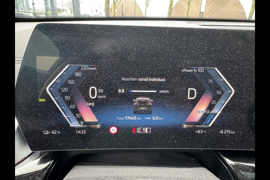 BMW iX2 eDrive20 67 kWh SOH 100% | M SPORT | ORIG NL AUTO | 1E EIG. | TOPSTAAT! | 100% ONGEVAL VERLEDEN VRIJ! | DAB+ | ACTIVE GUARD | PARK PACKAGE | COMFORT ACCES | STOELVERWARMING | FABRIEKSGARANTIE TOT 11-2027 OF TOT 200.000KM