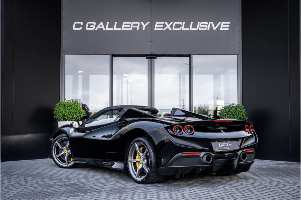 Ferrari F8 Spider 3.9 V8 HELE - Origineel NL | Akrapovic 50 Years | Nero | Carbon Racing Seats | Lift | Camera
