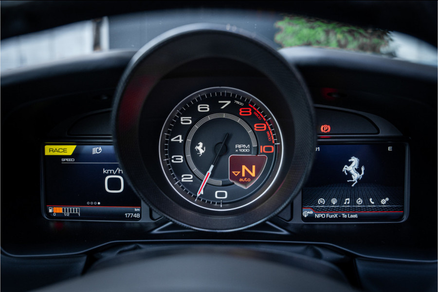 Ferrari F8 Spider 3.9 V8 HELE - Origineel NL | Akrapovic 50 Years | Nero | Carbon Racing Seats | Lift | Camera