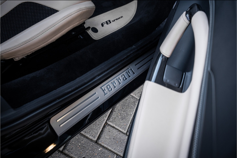 Ferrari F8 Spider 3.9 V8 HELE - Origineel NL | Akrapovic 50 Years | Nero | Carbon Racing Seats | Lift | Camera