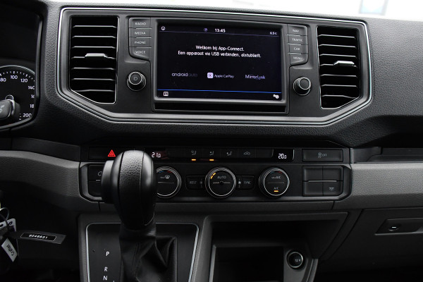 Volkswagen Crafter 35 2.0 TDI L4H4 Highline Adaptieve Cruise, Camera, Carplay, LED, Clima, Automaat, Sensoren, 177pk, Trekhaak, Sensoren, Uniek! camper project