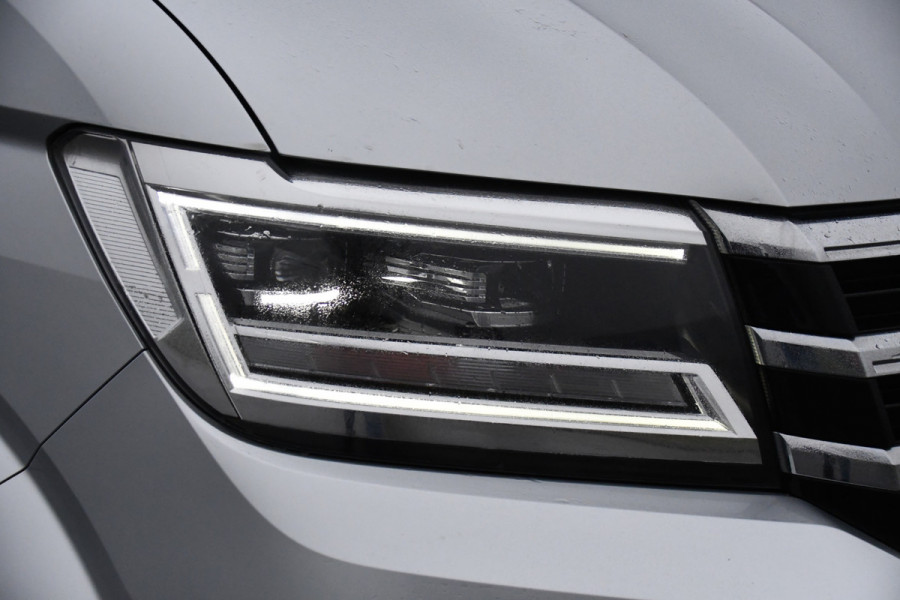 Volkswagen Crafter 35 2.0 TDI L4H4 Highline Adaptieve Cruise, Camera, Carplay, LED, Clima, Automaat, Sensoren, 177pk, Trekhaak, Sensoren, Uniek! camper project