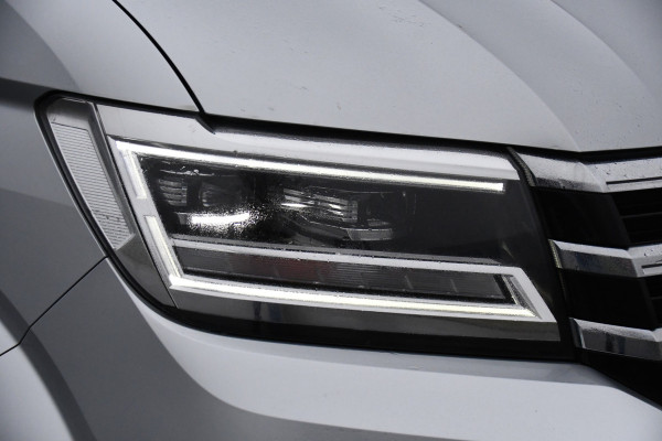 Volkswagen Crafter 35 2.0 TDI L4H4 Highline Adaptieve Cruise, Camera, Carplay, LED, Clima, Automaat, Sensoren, 177pk, Trekhaak, Sensoren, Uniek! camper project