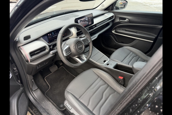 Jeep Avenger 1.2 e-Hybrid Summit 145pk AUTOMAAT | 1e EIGENAAR | JBL AUDIO | STOELVERWARMING | DEALER ONDERHOUDEN | RIJKLAARPRIJS INCL. 12MND BOVAG