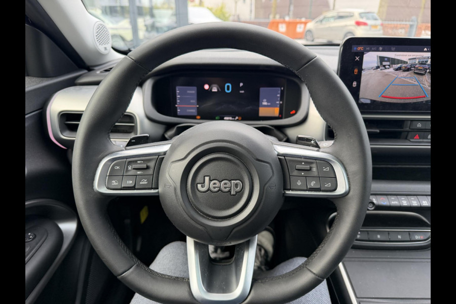 Jeep Avenger 1.2 e-Hybrid Summit 145pk AUTOMAAT | 1e EIGENAAR | JBL AUDIO | STOELVERWARMING | DEALER ONDERHOUDEN | RIJKLAARPRIJS INCL. 12MND BOVAG