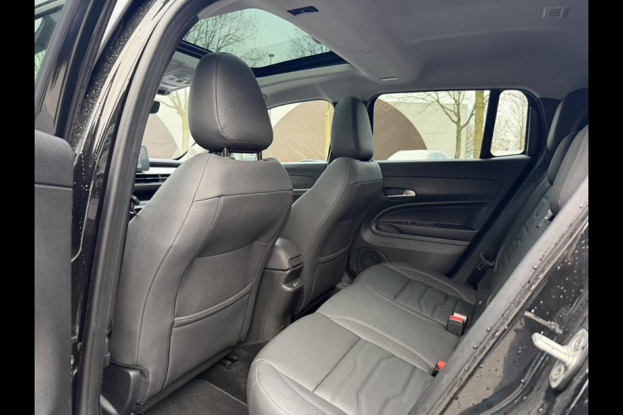 Jeep Avenger 1.2 e-Hybrid Summit 145pk AUTOMAAT | 1e EIGENAAR | JBL AUDIO | STOELVERWARMING | DEALER ONDERHOUDEN | RIJKLAARPRIJS INCL. 12MND BOVAG