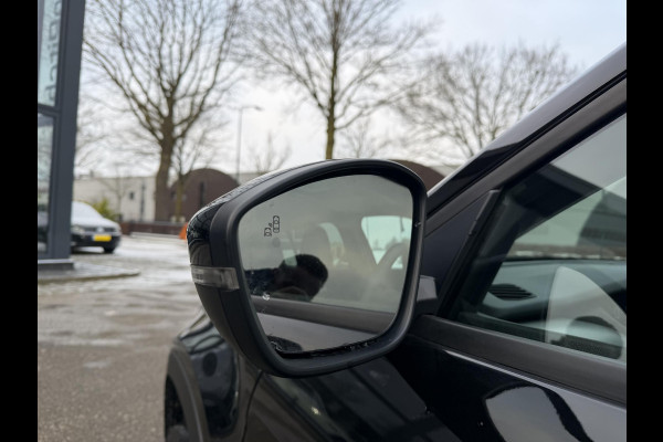 Jeep Avenger 1.2 e-Hybrid Summit 145pk AUTOMAAT | 1e EIGENAAR | JBL AUDIO | STOELVERWARMING | DEALER ONDERHOUDEN | RIJKLAARPRIJS INCL. 12MND BOVAG