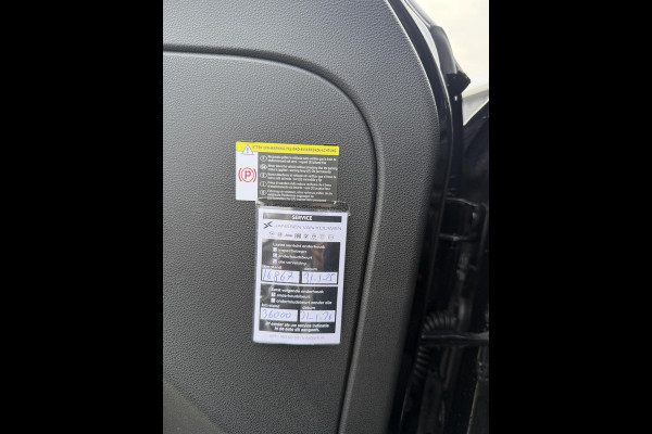 Jeep Avenger 1.2 e-Hybrid Summit 145pk AUTOMAAT | 1e EIGENAAR | JBL AUDIO | STOELVERWARMING | DEALER ONDERHOUDEN | RIJKLAARPRIJS INCL. 12MND BOVAG