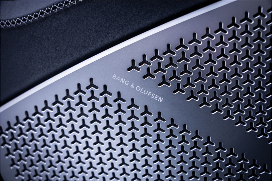 Lamborghini Urus 4.0 V8 Hybrid SE - Incl. BTW | Panorama | B&O Adv. | Memory | Stoelkoeling & Massage