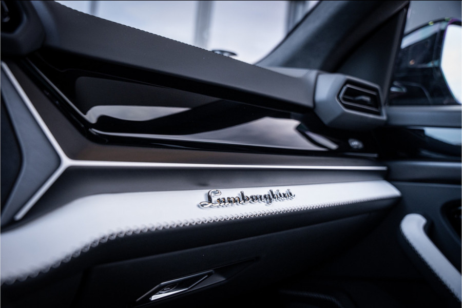 Lamborghini Urus 4.0 V8 Hybrid SE - Incl. BTW | Panorama | B&O Adv. | Memory | Stoelkoeling & Massage