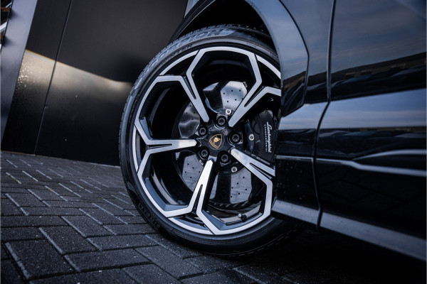 Lamborghini Urus 4.0 V8 Hybrid SE - Incl. BTW | Panorama | B&O Adv. | Memory | Stoelkoeling & Massage