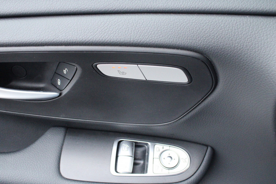 Mercedes-Benz Eqv 300 L2 / New Model / 6-Persoons / Standkachel / Distronic / Camera / Led / NIEUWSTAAT