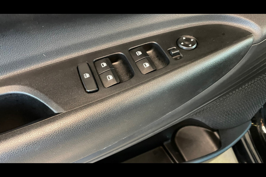 Hyundai i20 1.0 T-GDI Comfort, Airco, Carplay, Camera, Cruise control.