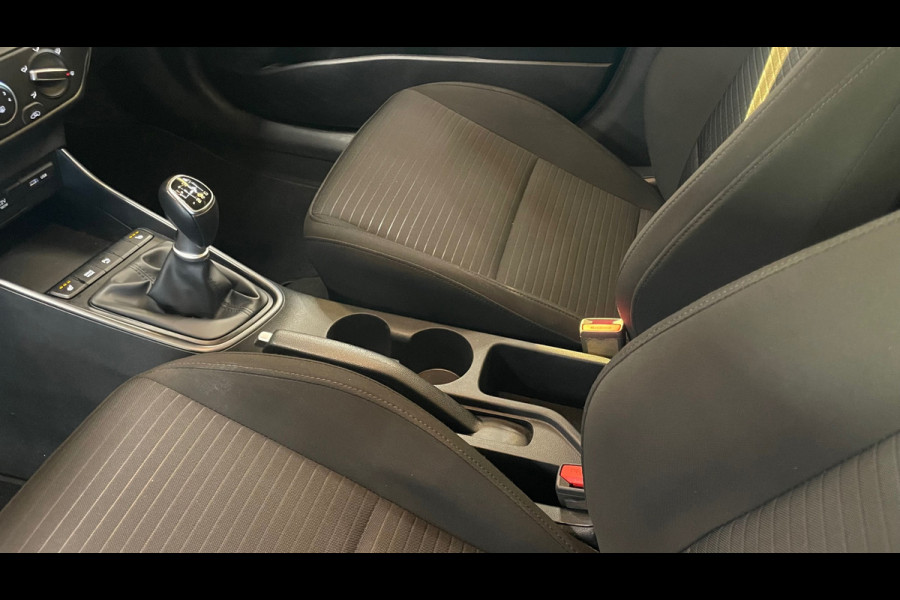 Hyundai i20 1.0 T-GDI Comfort, Airco, Carplay, Camera, Cruise control.