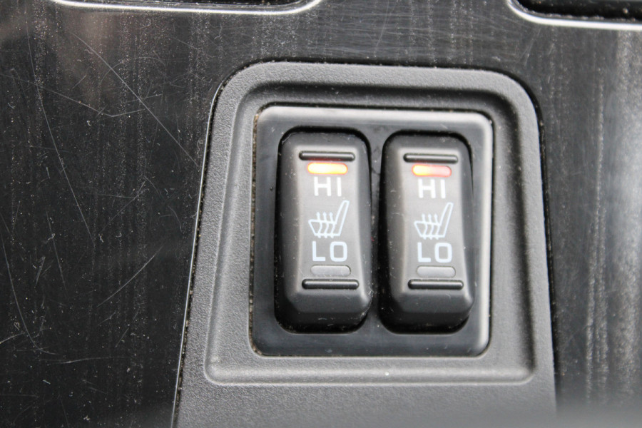 Mitsubishi Outlander 2.0 PHEV Premium 4WD NAVI TREKHAAK ECC 112000KM!!