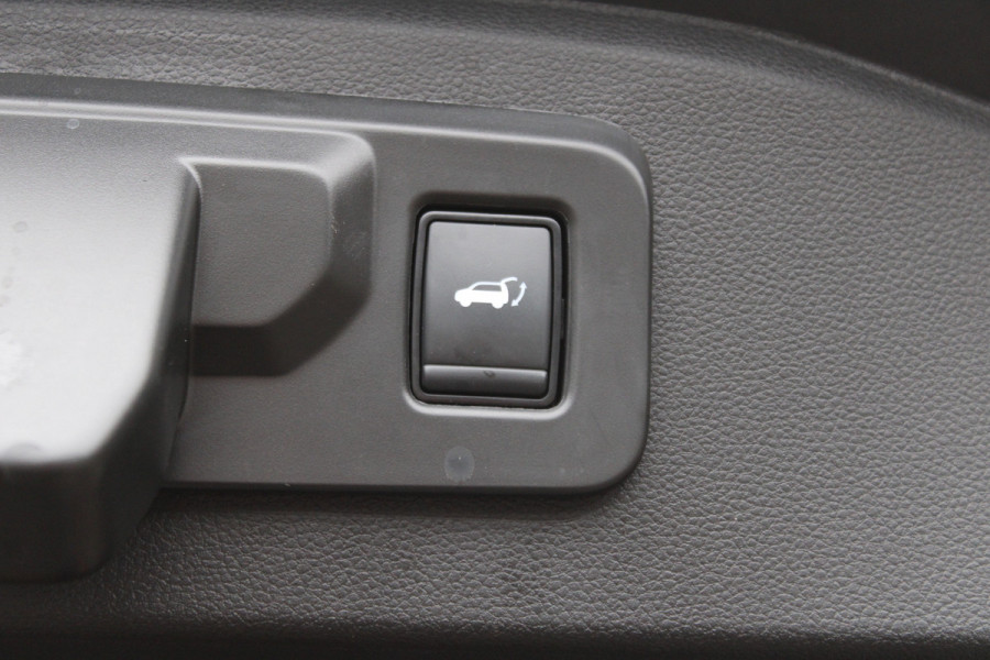 Renault Espace E-Tech full hybrid 200 iconic 7 PERSOONS PANO NAVI VIRTUAL FULL OPTIONS 36000KM!!!