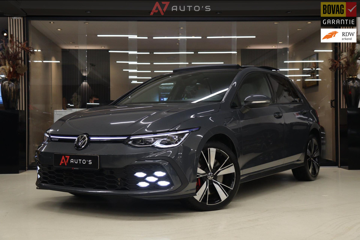 Volkswagen Golf 1.4 eHybrid GTE / PANO/HUD/IQLIGHT/MEM/CARPLAY/VOL