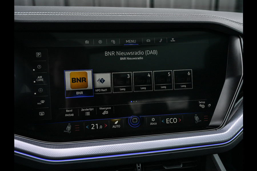 Volkswagen Touareg 3.0 TSi 4MOTION R · Panoramadak · Luchtvering · Adaptive Cruise Control · Memory Seats · Camera · Keyless entree · Blis · Ambian